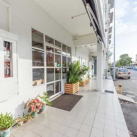 White Loft Hotel Malacca Kültér fotó