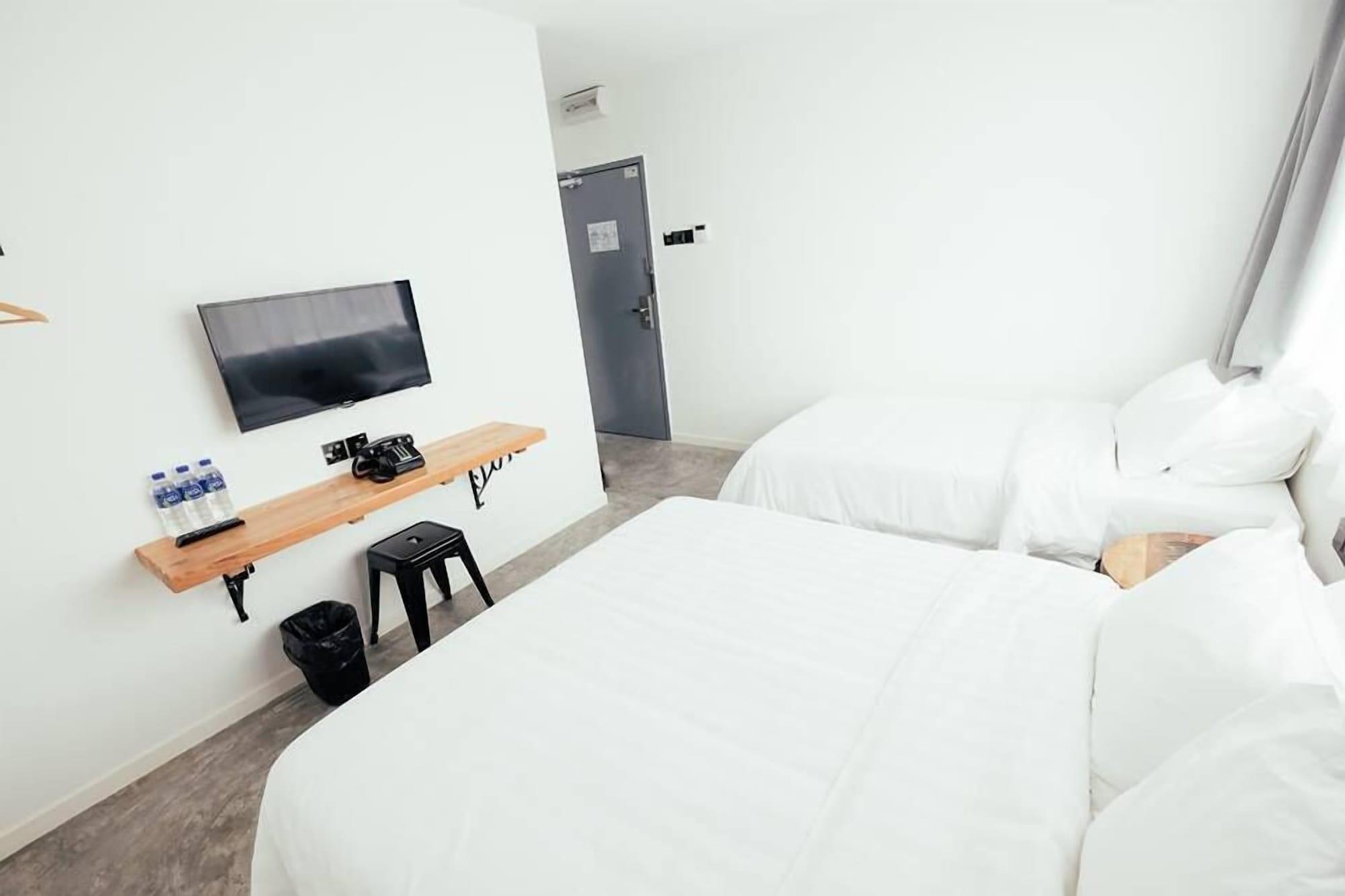 White Loft Hotel Malacca Kültér fotó