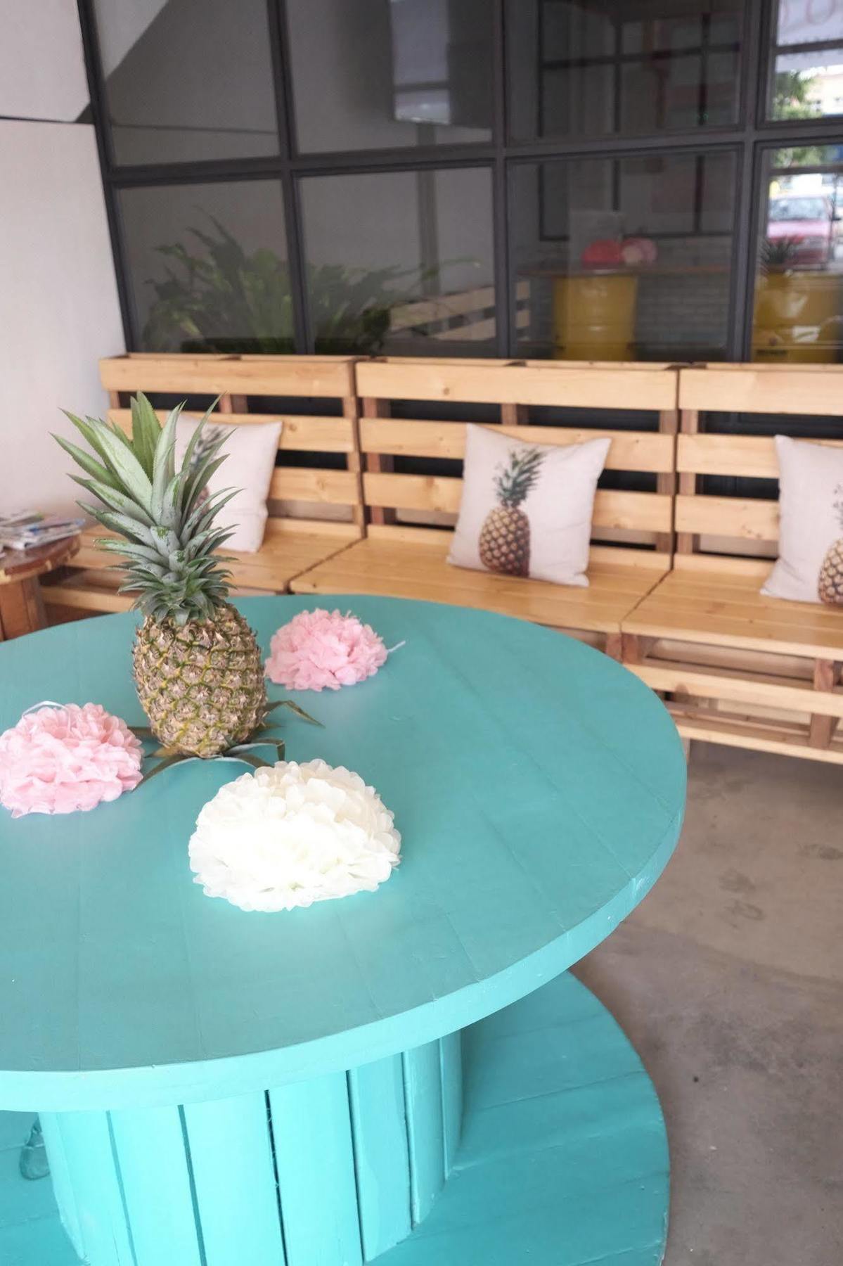 White Loft Hotel Malacca Kültér fotó