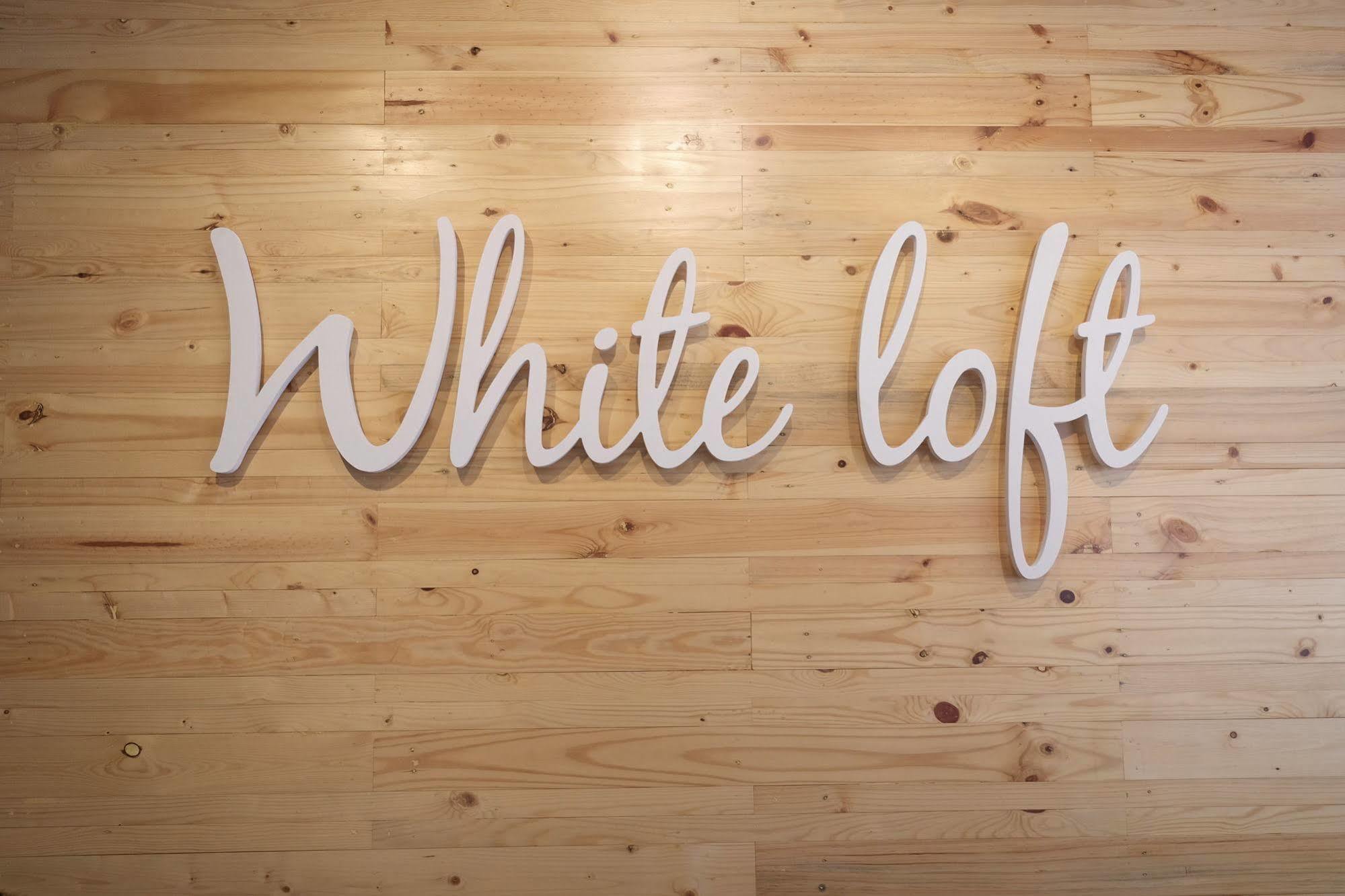 White Loft Hotel Malacca Kültér fotó