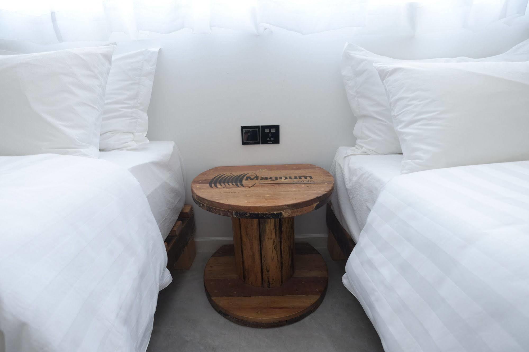 White Loft Hotel Malacca Kültér fotó