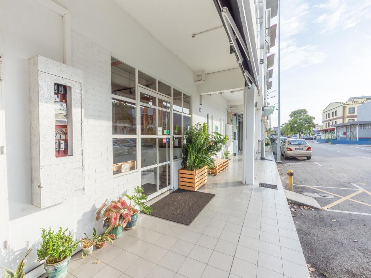 White Loft Hotel Malacca Kültér fotó